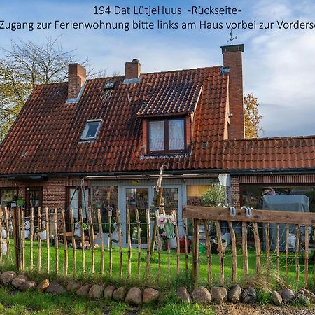 194 Fewo Dat Luetjehuus Mit Dachterrasse Im Ersten Stock Luetjenburg Luaran gambar