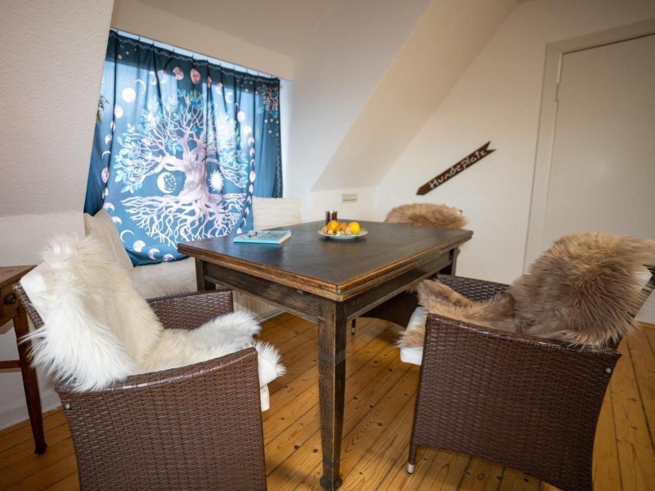 194 Fewo Dat Luetjehuus Mit Dachterrasse Im Ersten Stock Luetjenburg Luaran gambar